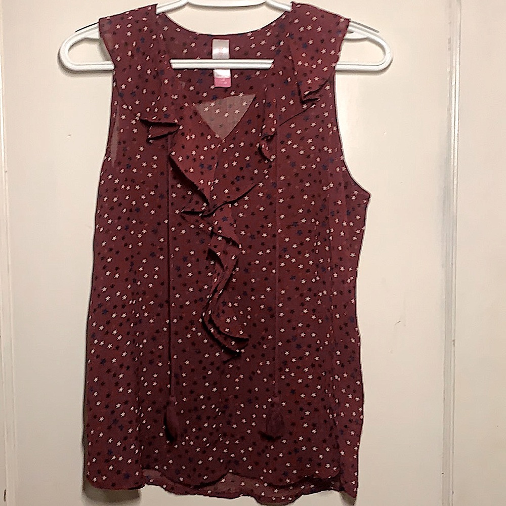 Women’s V-neck sleeveless top Size Large (11-13)